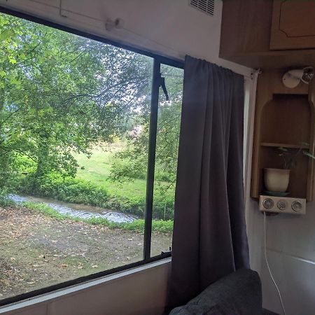 Mobile Home Situe Au Coeur Du Lac Blangy-le-Château Eksteriør billede