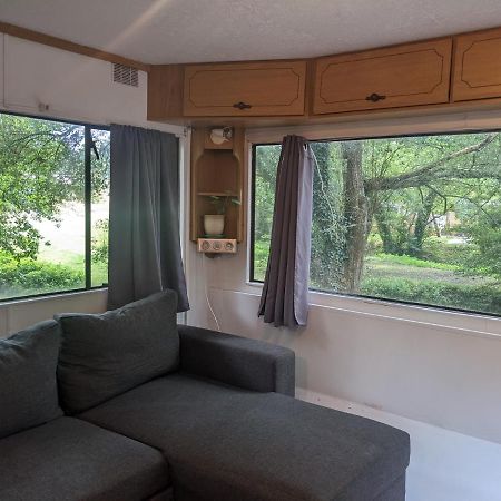Mobile Home Situe Au Coeur Du Lac Blangy-le-Château Eksteriør billede